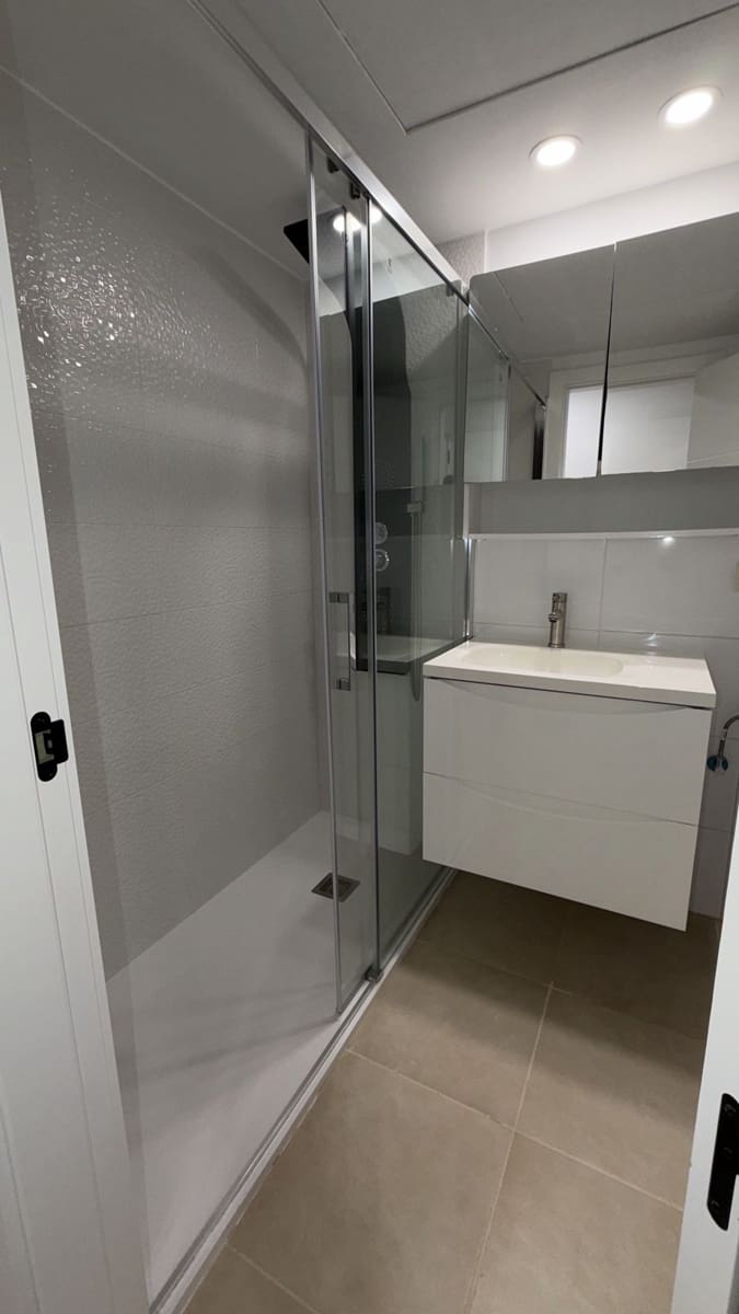 2 soverom Leilighet til leie i Orihuela Costa med svømmebasseng garasje - € 900 (Ref: 9790221)