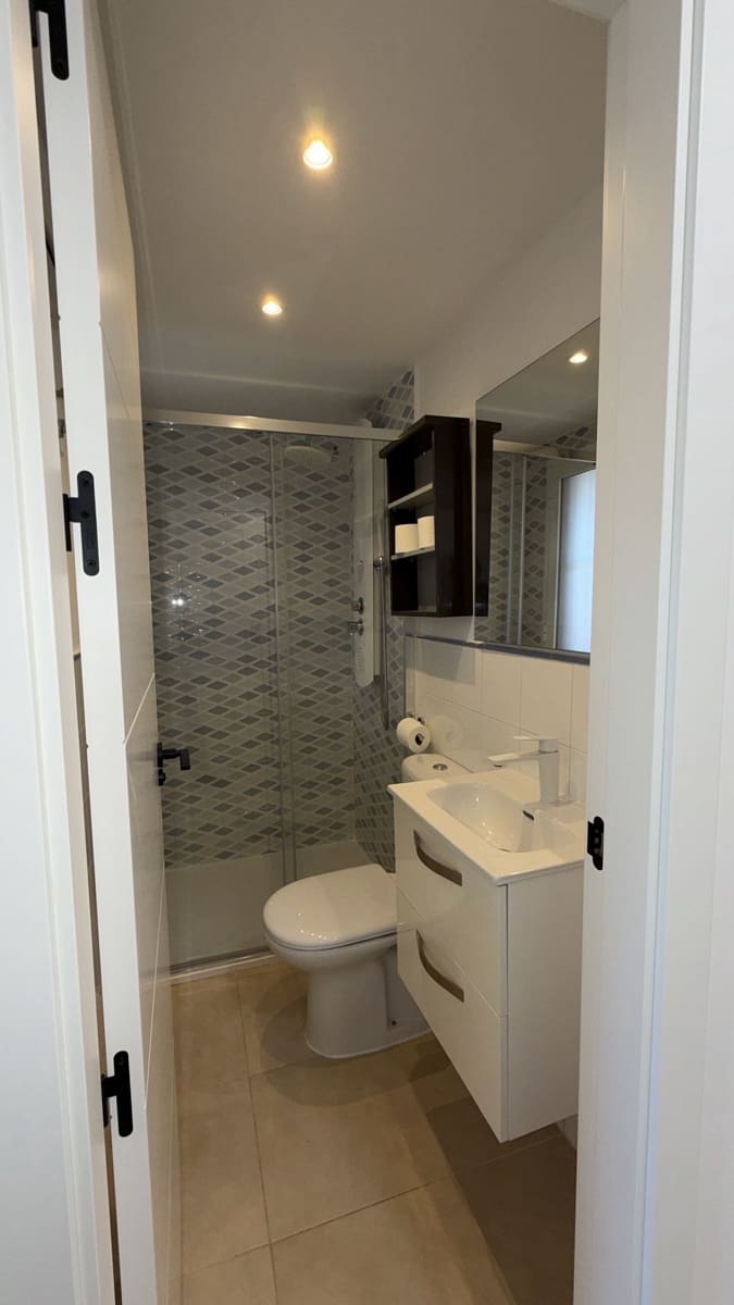 2 soverom Leilighet til leie i Orihuela Costa med svømmebasseng garasje - € 900 (Ref: 9790221)