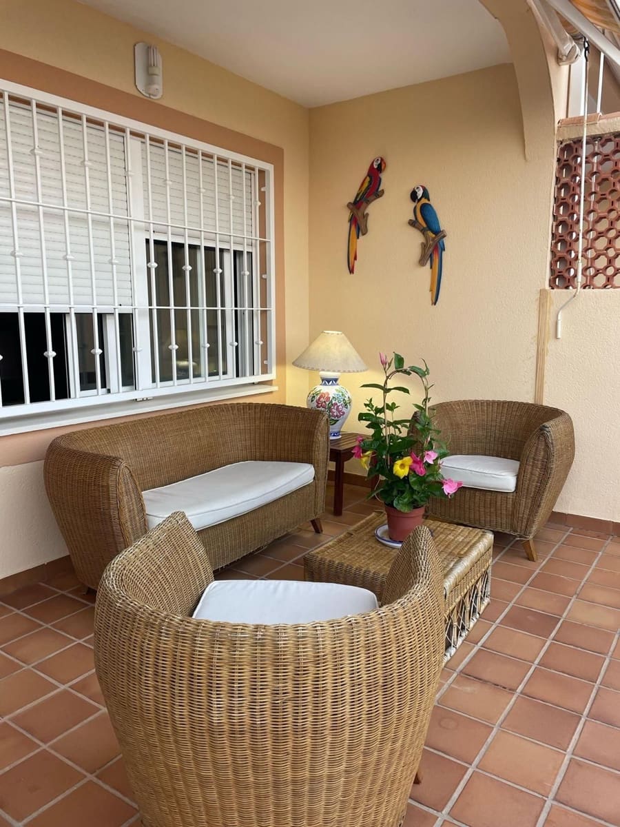 3 quarto Moradia para arrendar em Orihuela com piscina - 1 600 € (Ref: 9794059)