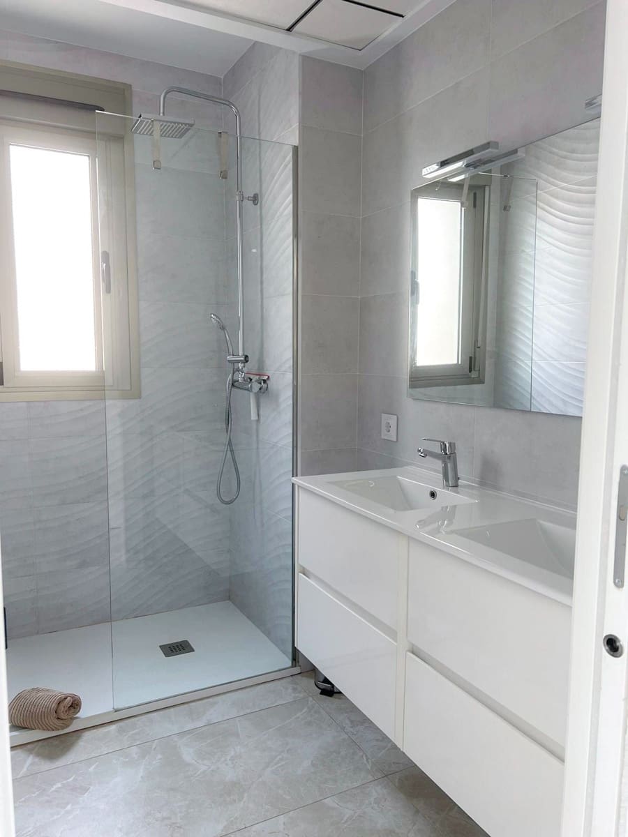 3 Zimmer Villa zu vermieten in San Miguel de Salinas mit Pool Garage - 2.200 € (Ref: 9794061)