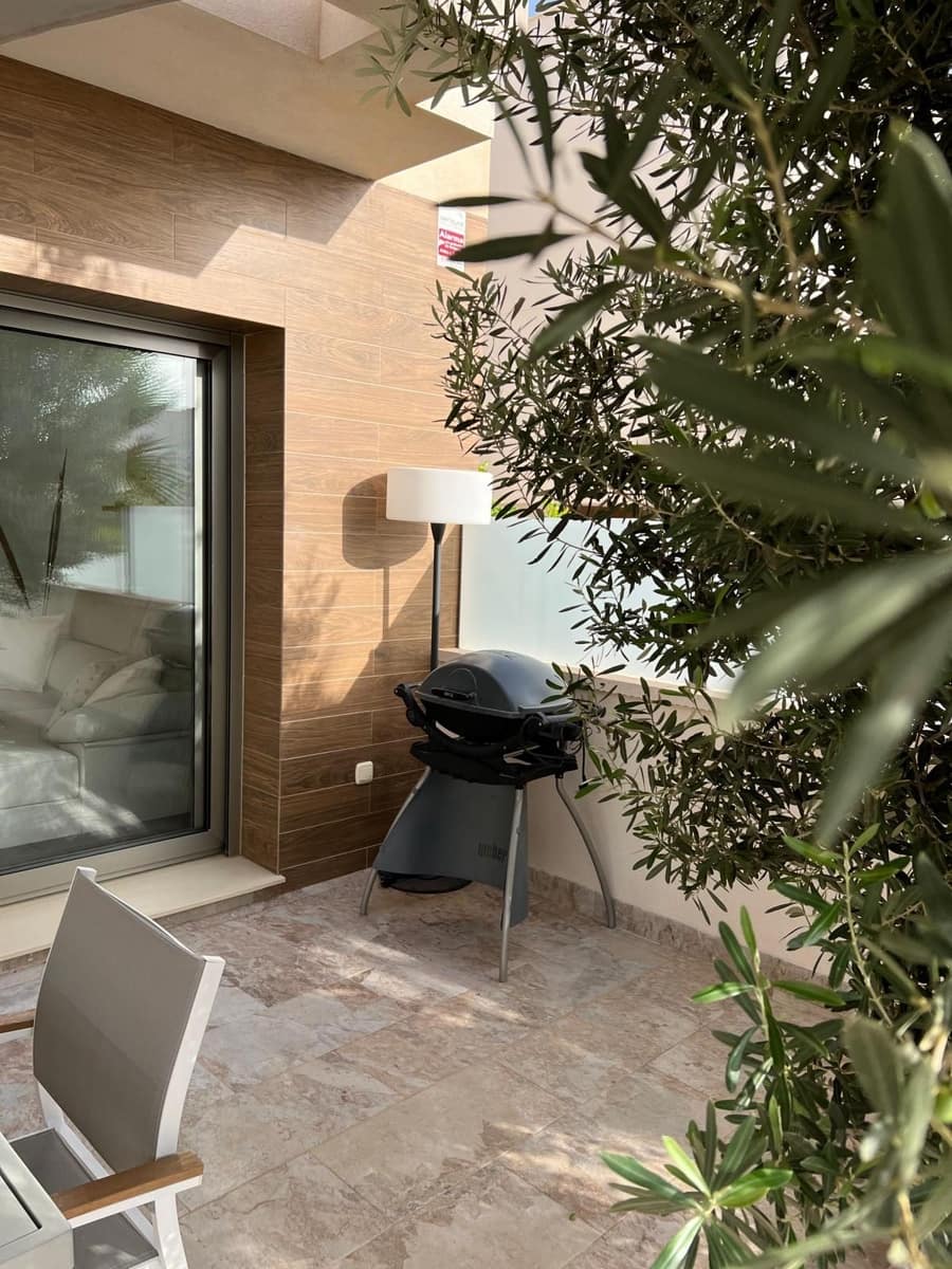 3 Zimmer Villa zu vermieten in San Miguel de Salinas mit Pool Garage - 2.200 € (Ref: 9794061)