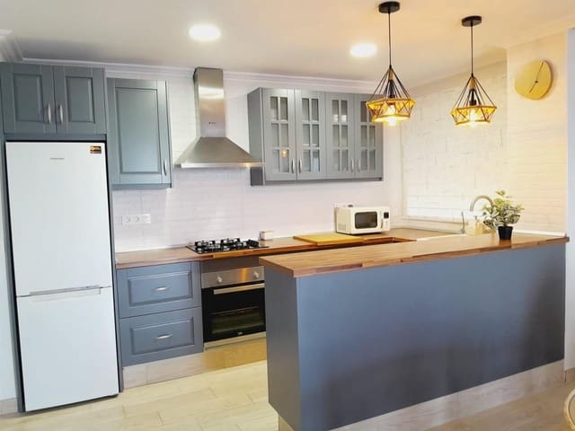 3 bedroom Flat for sale in Torrevieja - € 280,000 (Ref: 9796136)