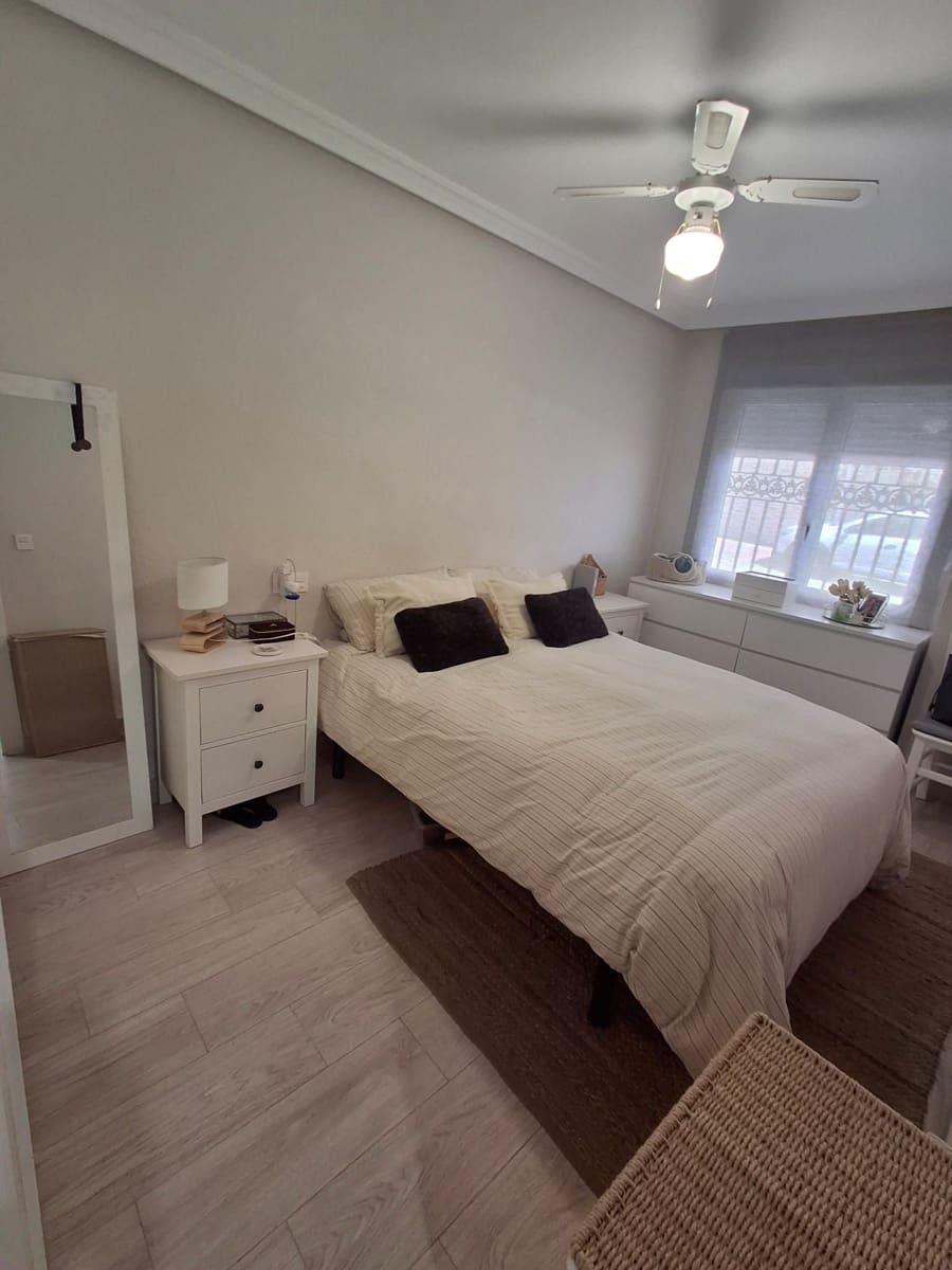 3 soverom Leilighet til salgs i Torrevieja - € 280 000 (Ref: 9796136)