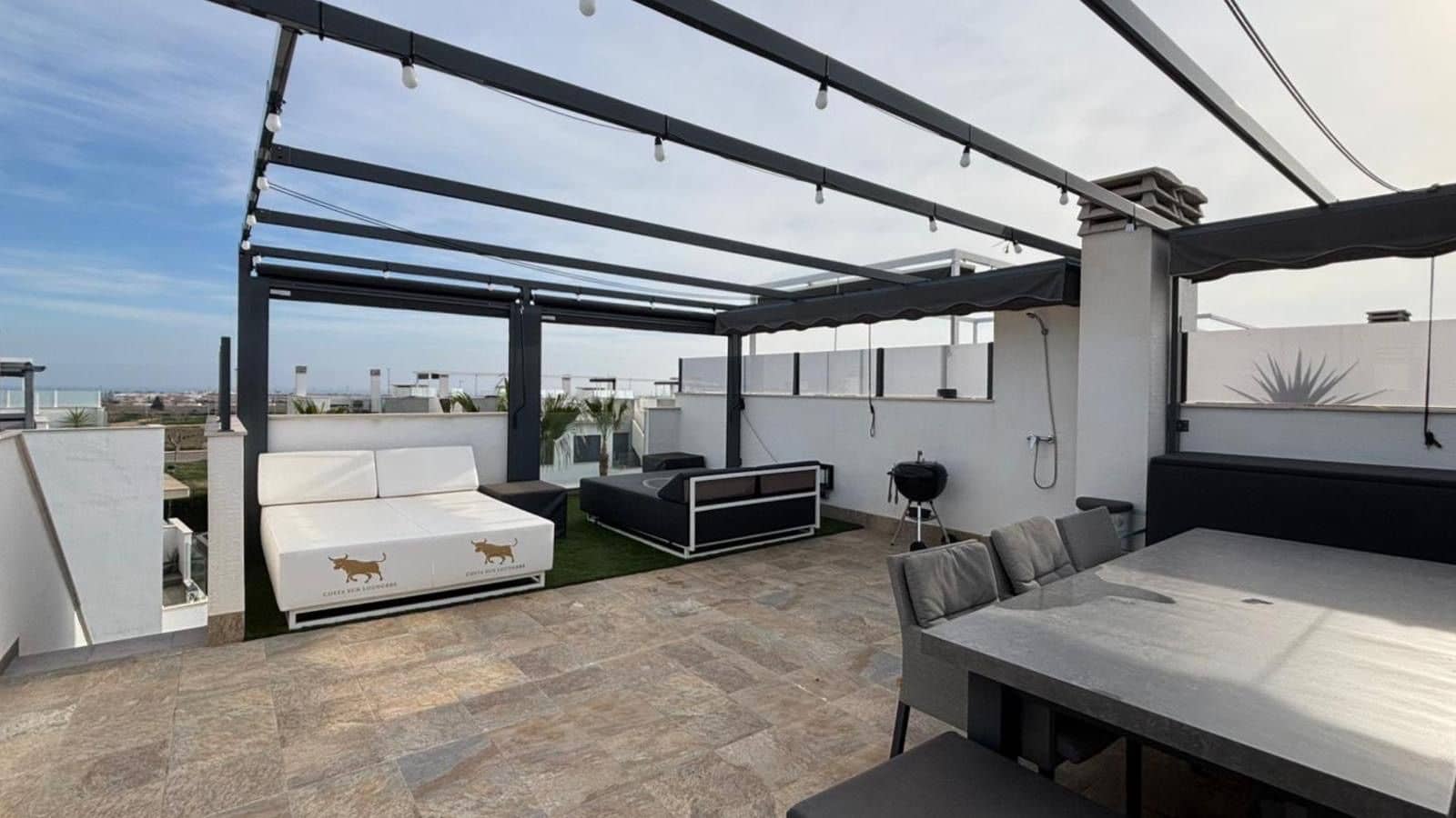 2 soverom Penthouse til salgs i Pilar de la Horadada med svømmebasseng - € 254 900 (Ref: 9796137)