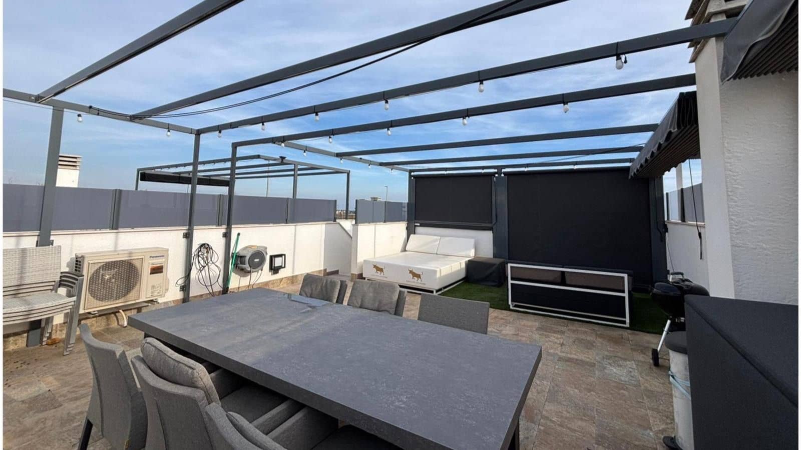 2 soverom Penthouse til salgs i Pilar de la Horadada med svømmebasseng - € 254 900 (Ref: 9796137)