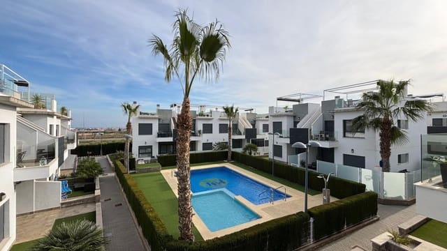 2 soverom Penthouse til salgs i Pilar de la Horadada med svømmebasseng - € 254 900 (Ref: 9796137)