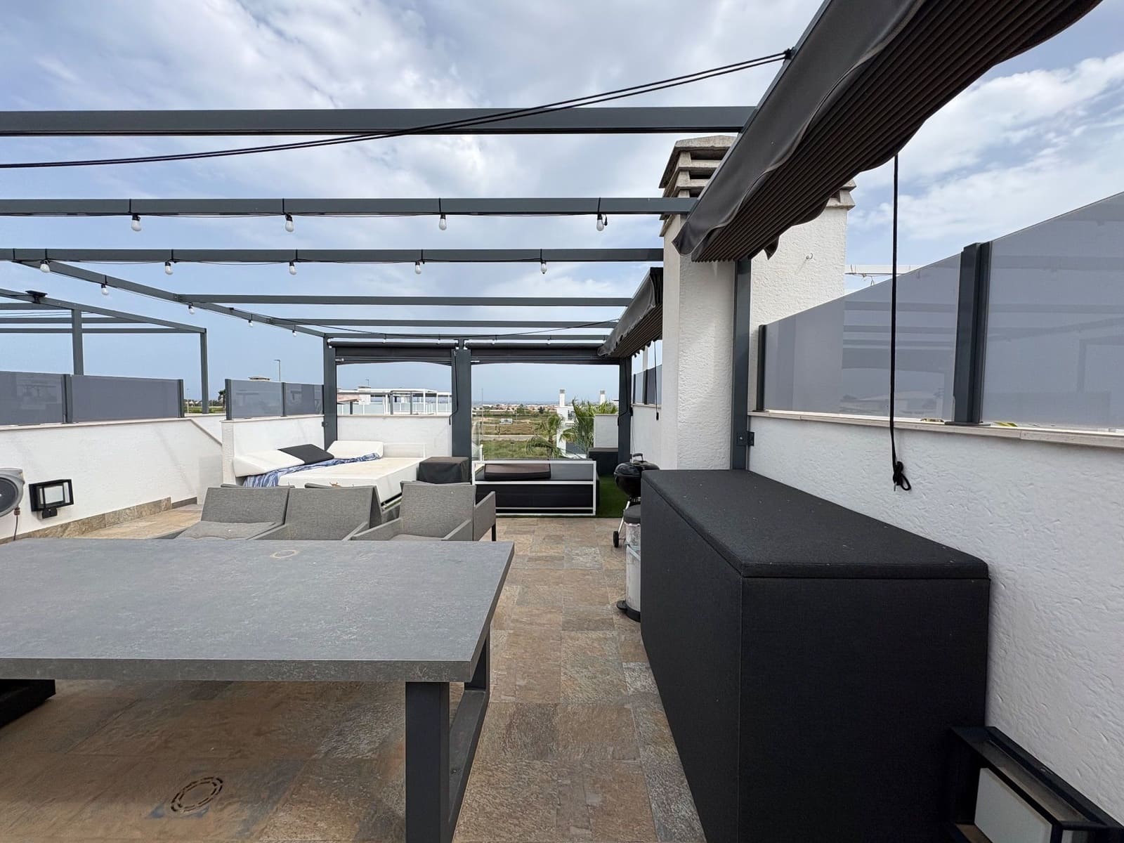 2 soverom Penthouse til salgs i Pilar de la Horadada med svømmebasseng - € 254 900 (Ref: 9796137)