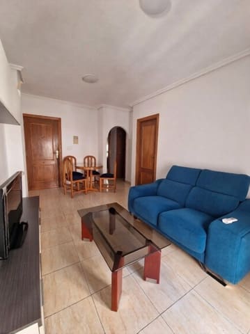 2 slaapkamer Flat te huur in Torrevieja met zwembad - € 700 (Ref: 9798629)