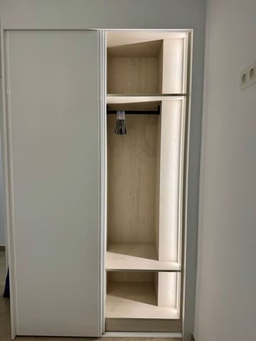 1 quarto Apartamento para arrendar em Torrevieja com piscina - 850 € (Ref: 9803900)