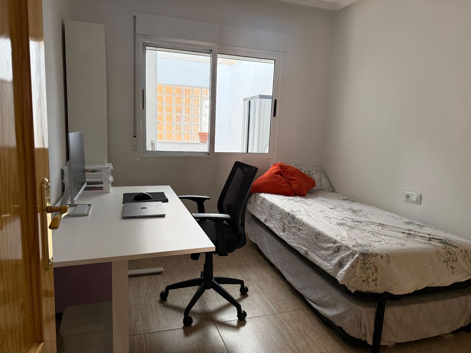 2 bedroom Flat for rent in Los Narejos with pool garage - € 900 (Ref: 9806060)