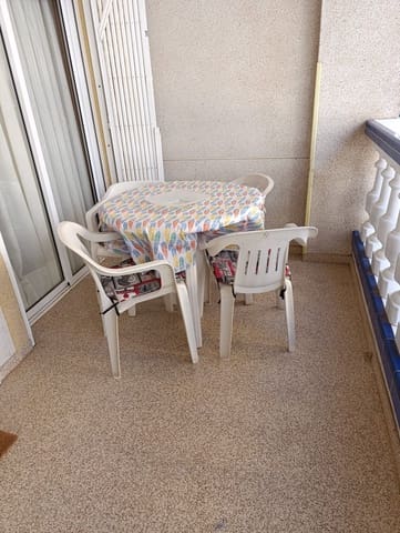 2 slaapkamer Flat te huur in Guardamar del Segura - € 700 (Ref: 9806063)