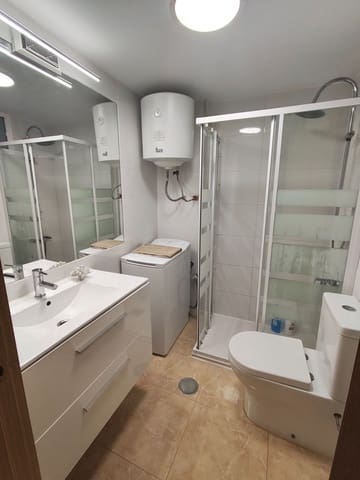 Appartement de 1 chambre à louer à Guardamar del Segura - 700 € (Ref: 9806064)