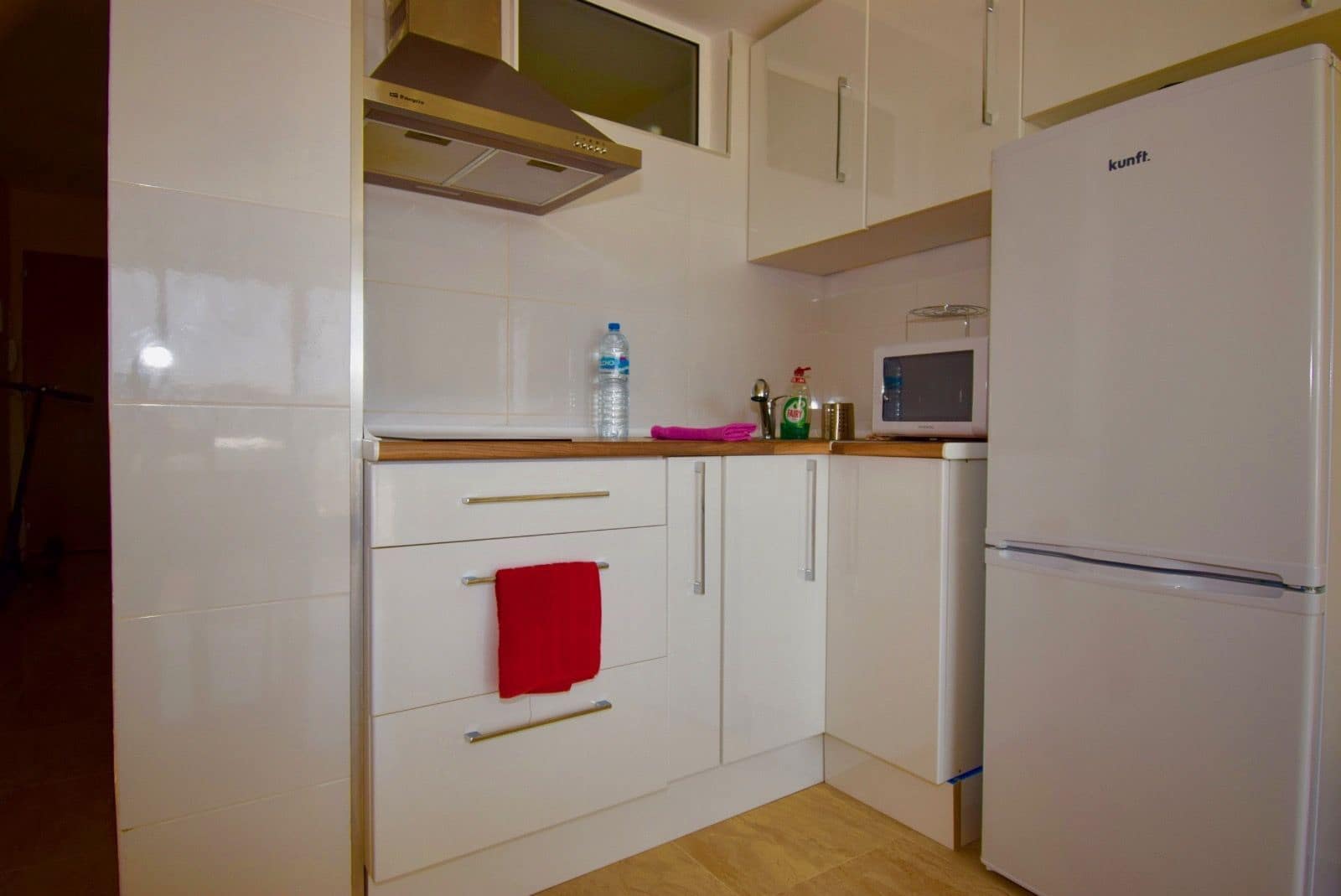 1 slaapkamer Flat te huur in Guardamar del Segura - € 700 (Ref: 9806064)