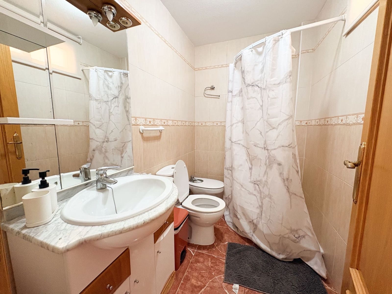 3 soveværelse Byhus til leje i Los Alcazares med garage - € 850 (Ref: 9815471)