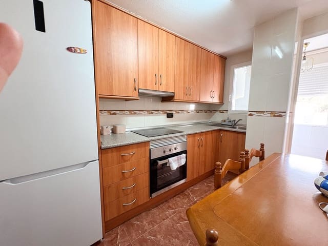 3 soveværelse Byhus til leje i Los Alcázares med garage - € 850 (Ref: 9815471)