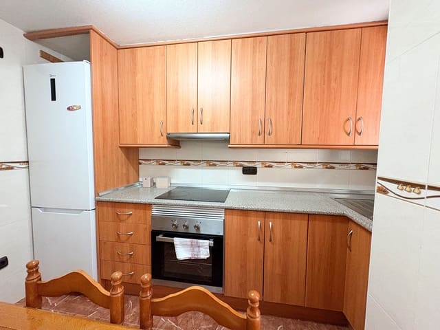 3 soveværelse Byhus til leje i Los Alcázares med garage - € 850 (Ref: 9815471)