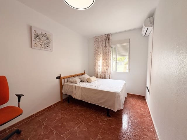 3 soveværelse Byhus til leje i Los Alcázares med garage - € 850 (Ref: 9815471)