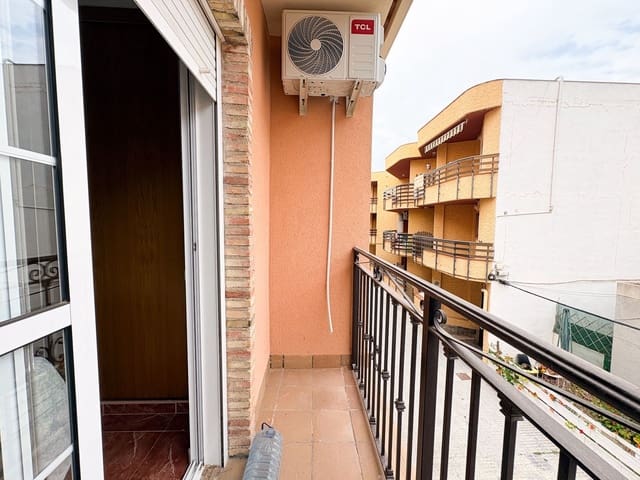 3 soveværelse Byhus til leje i Los Alcázares med garage - € 850 (Ref: 9815471)