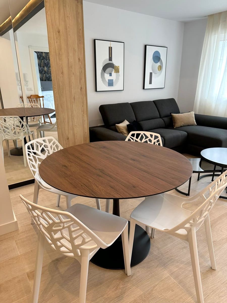 2 quarto Apartamento para arrendar em Torrevieja - 950 € (Ref: 9816973)