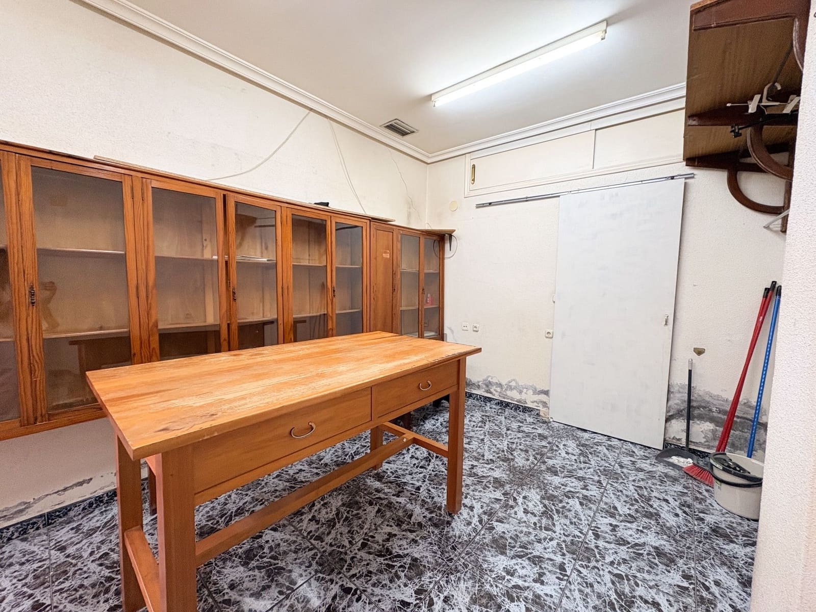 Commercieel te huur in Callosa de Segura - € 500 (Ref: 9819878)