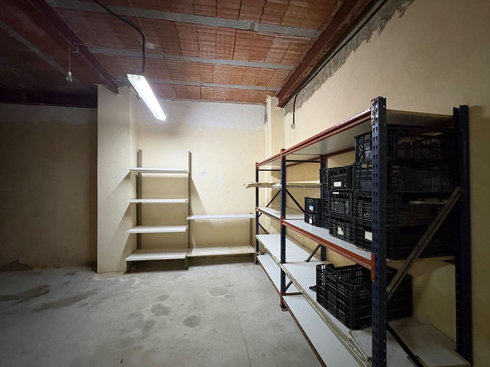 Kommersiell til leie i Torre de la Horadada - € 1 400 (Ref: 9819879)