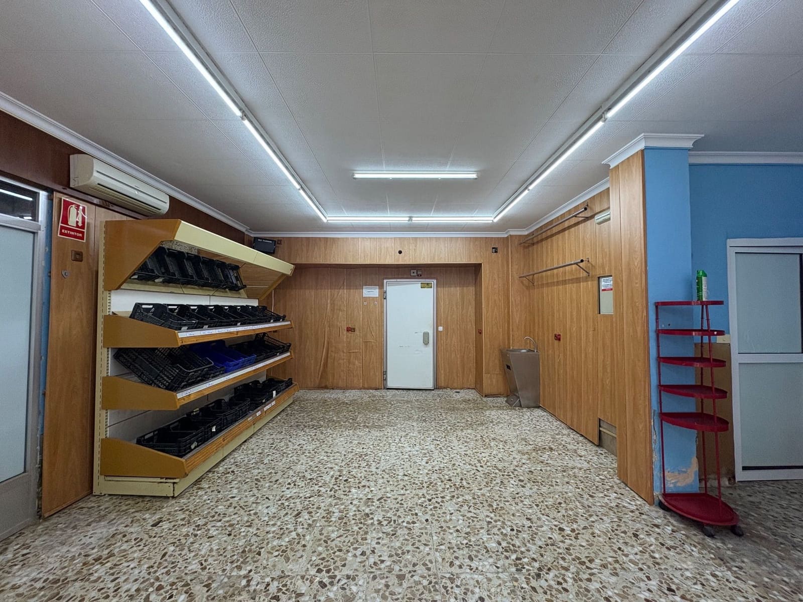 Kommersiell til leie i Torre de la Horadada - € 1 400 (Ref: 9819879)