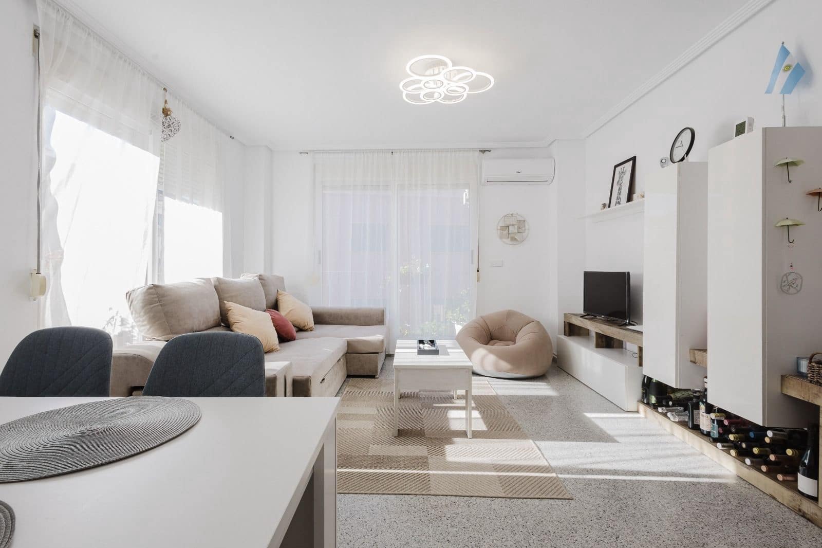4 soverom Leilighet til leie i San Miguel de Salinas med garasje - € 950 (Ref: 9819880)