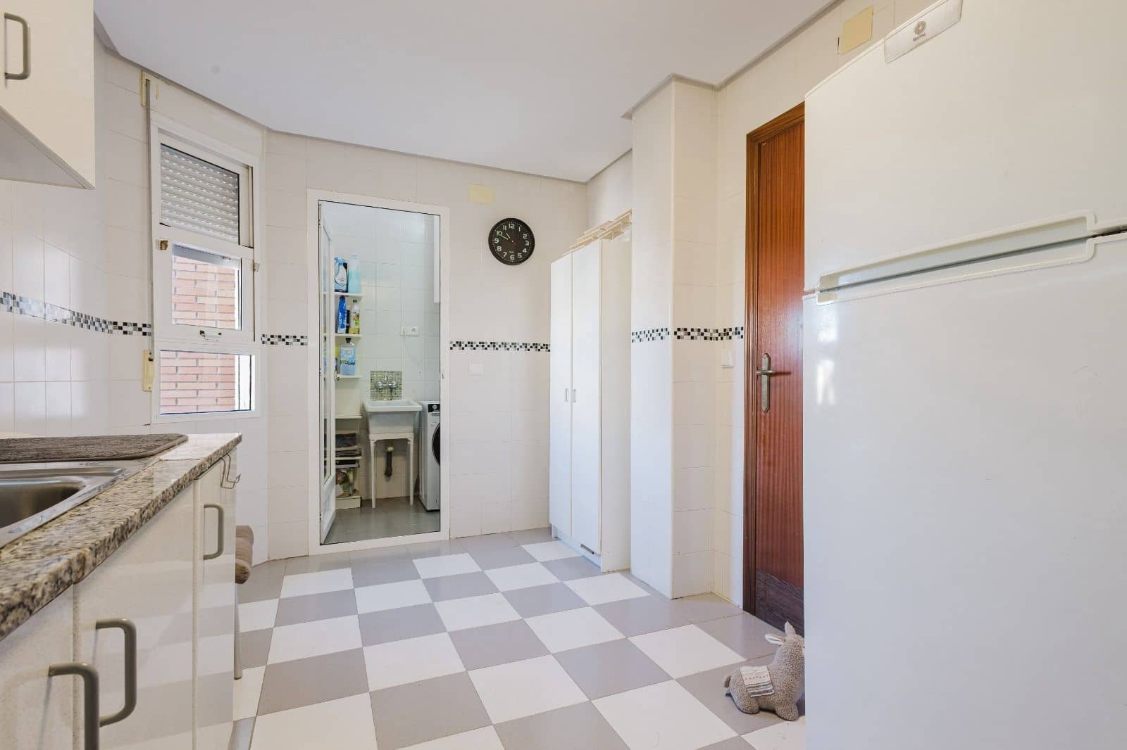 4 soverom Leilighet til leie i San Miguel de Salinas med garasje - € 950 (Ref: 9819880)