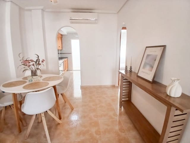 2 soverom Leilighet til leie i Orihuela Costa, Orihuela med svømmebasseng - € 950 (Ref: 9819881)