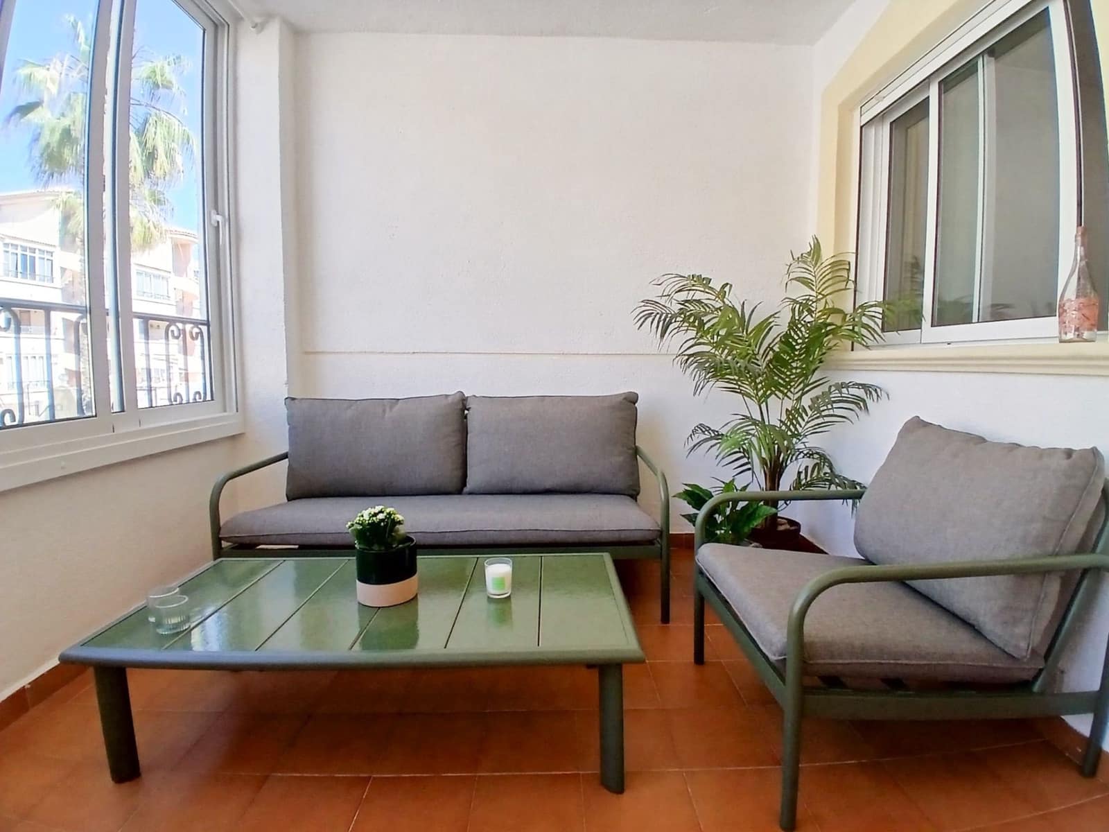 2 soverom Leilighet til leie i Orihuela Costa med svømmebasseng - € 950 (Ref: 9819881)