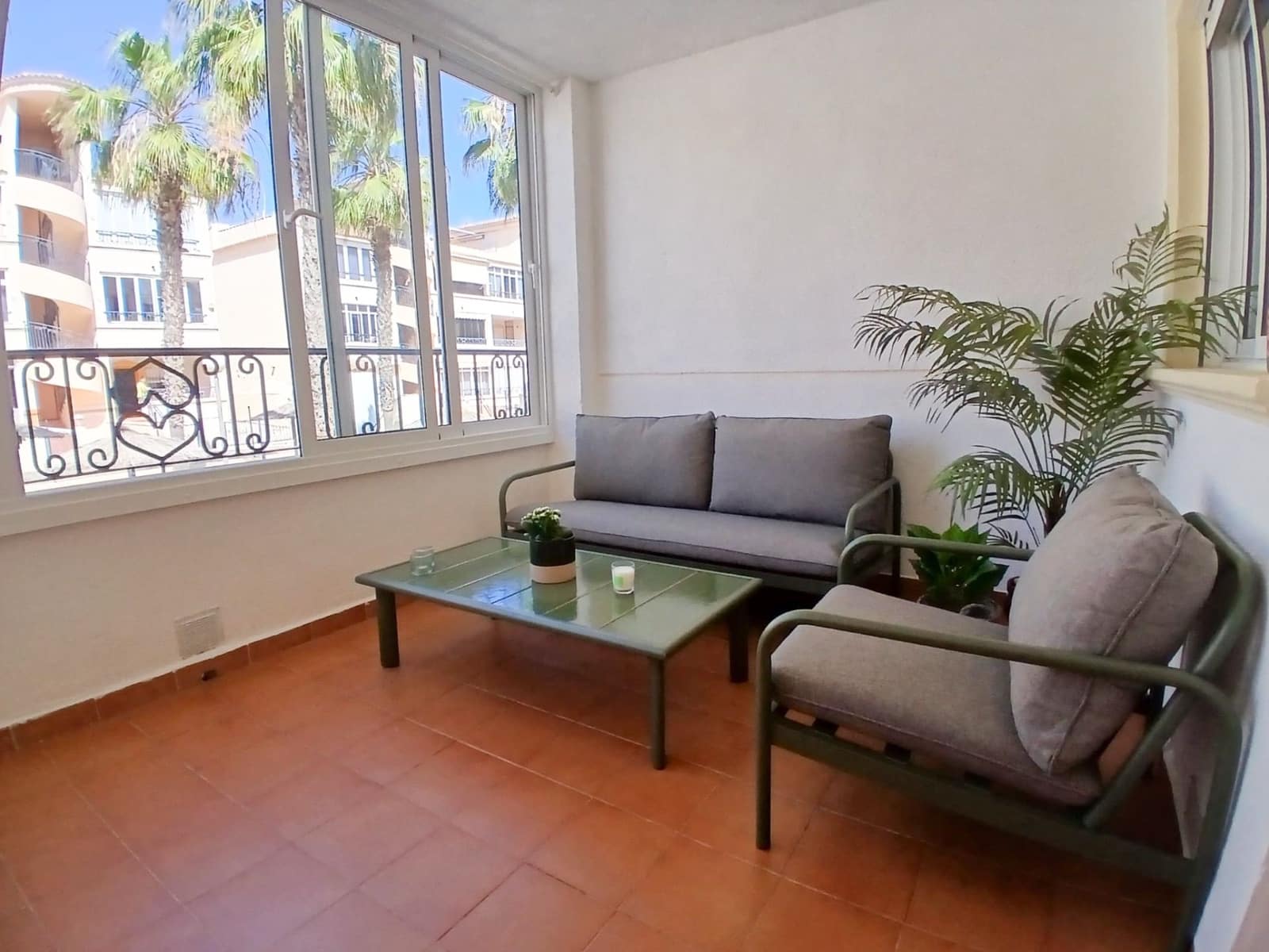 2 soverom Leilighet til leie i Orihuela Costa med svømmebasseng - € 950 (Ref: 9819881)