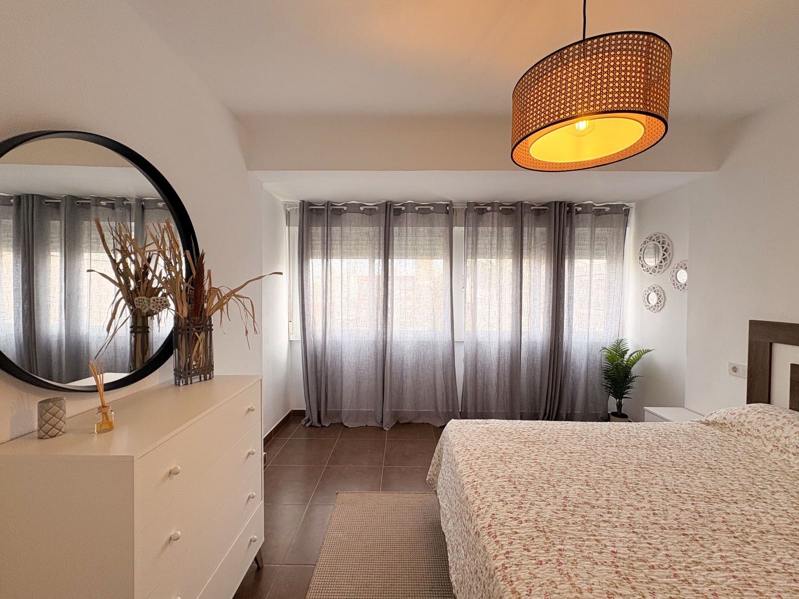 2 quarto Apartamento para arrendar em Torrevieja - 900 € (Ref: 9821795)