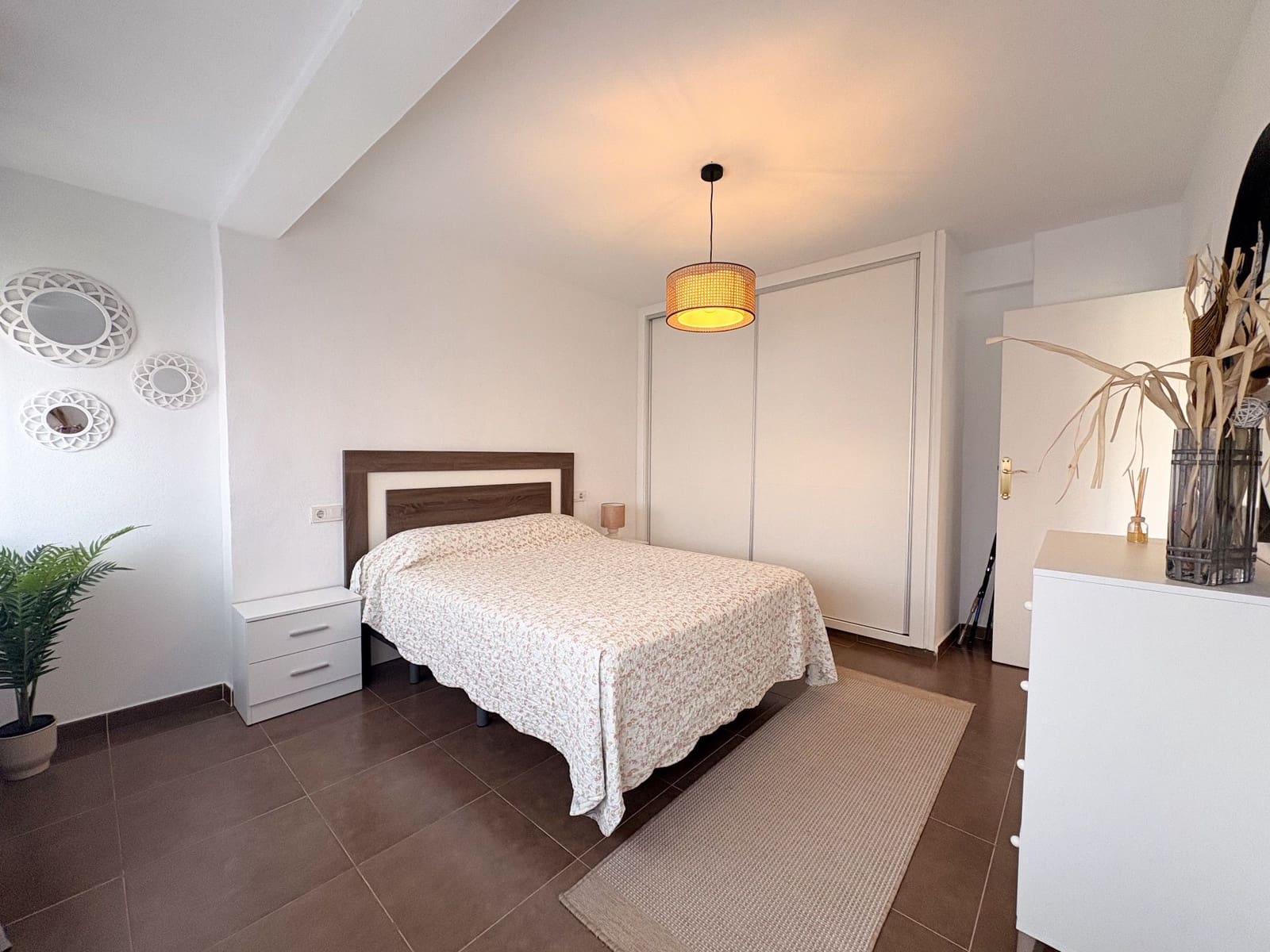 2 quarto Apartamento para arrendar em Torrevieja - 900 € (Ref: 9821795)