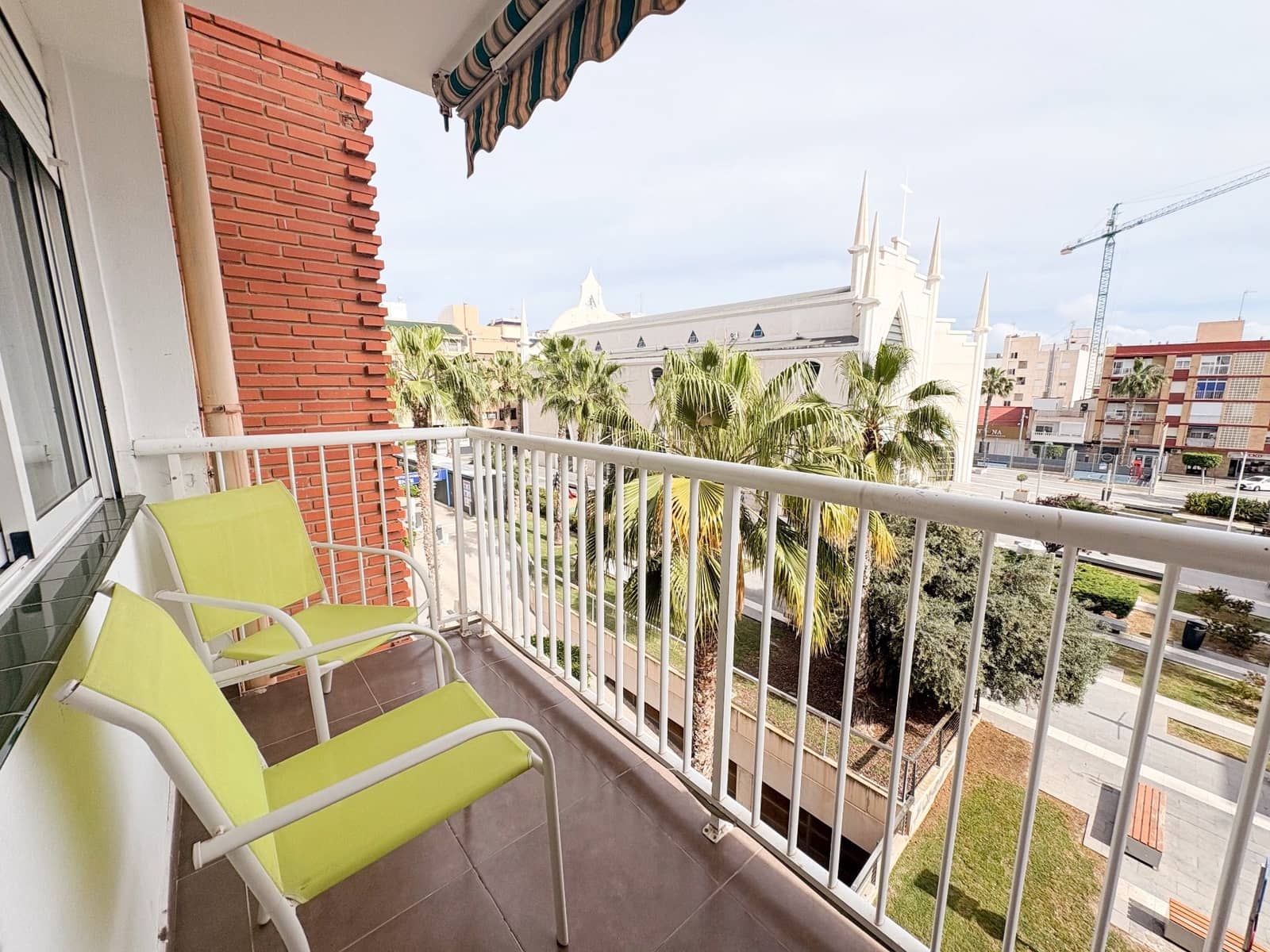 2 quarto Apartamento para arrendar em Torrevieja - 900 € (Ref: 9821795)