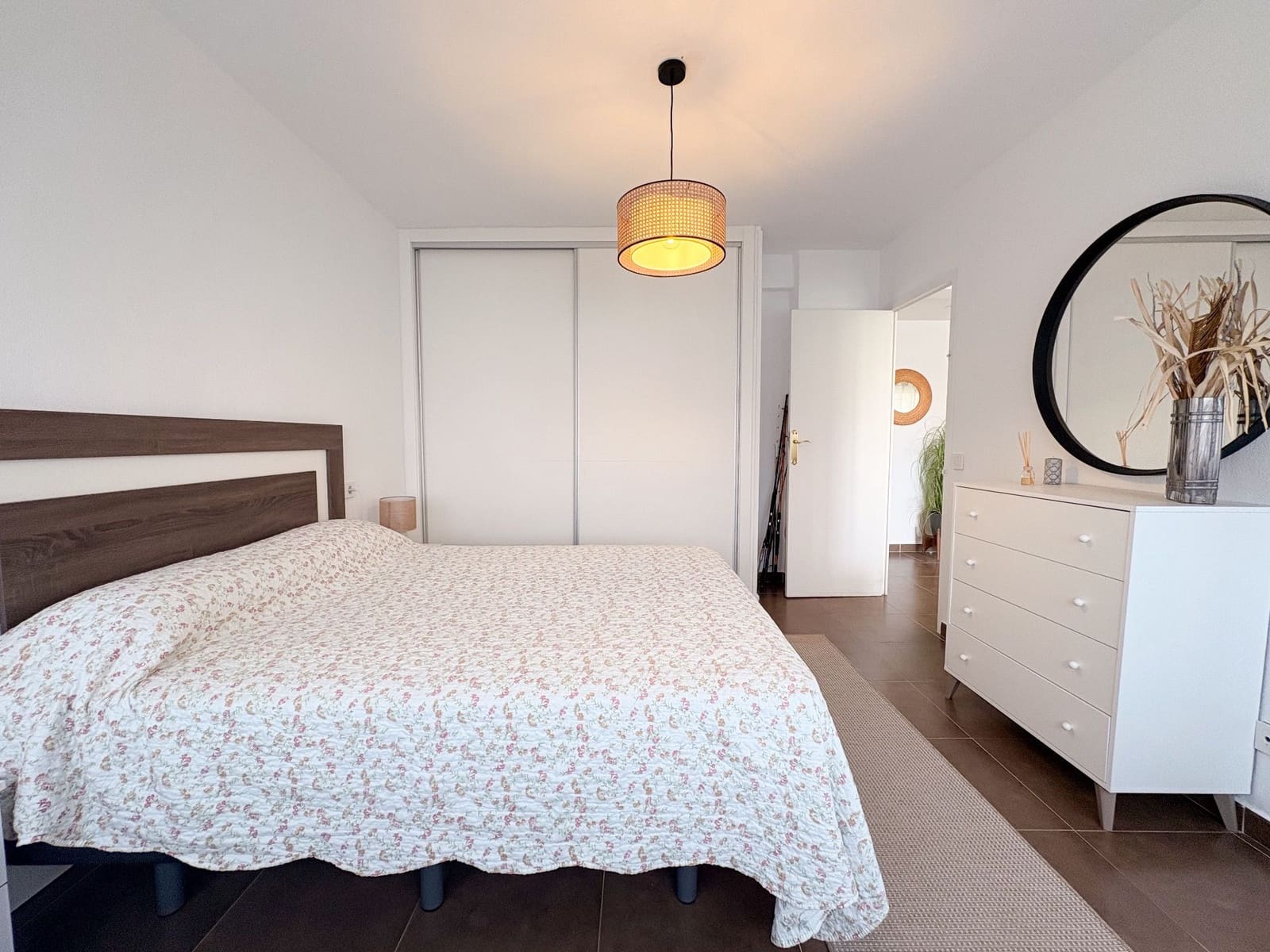 2 quarto Apartamento para arrendar em Torrevieja - 900 € (Ref: 9821795)