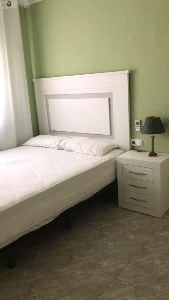 3 bedroom Villa for rent in Torrevieja with pool - € 2,800 (Ref: 9824656)