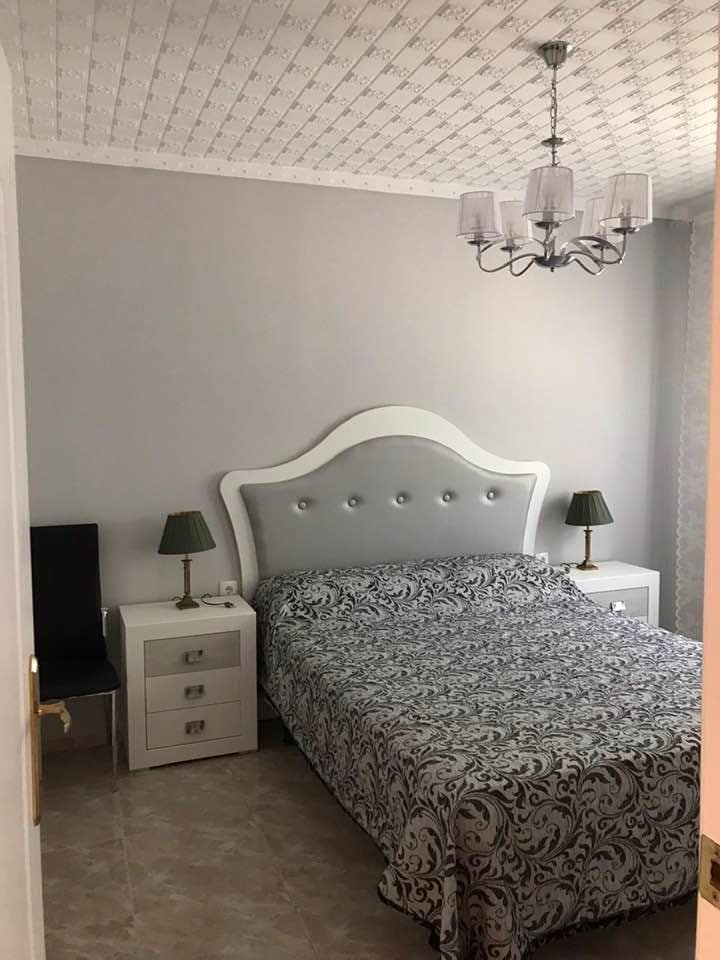 3 bedroom Villa for rent in Torrevieja with pool - € 2,800 (Ref: 9824656)