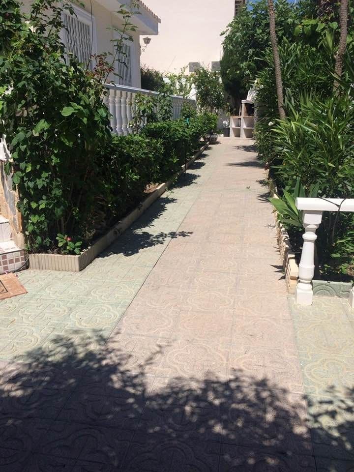 3 bedroom Villa for rent in Torrevieja with pool - € 2,800 (Ref: 9824656)