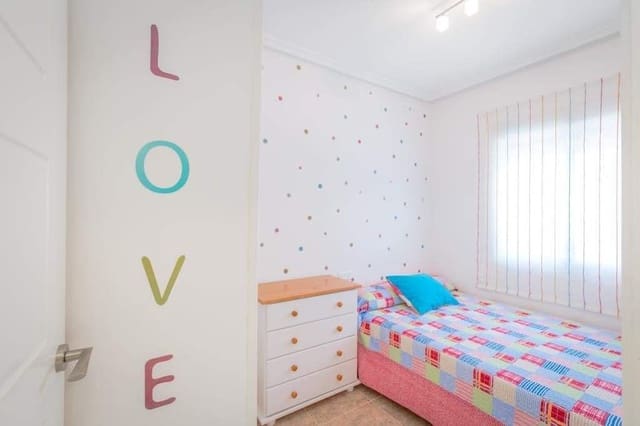 3 slaapkamer Villa te huur in Torrevieja met zwembad garage - € 1.300 (Ref: 9828247)