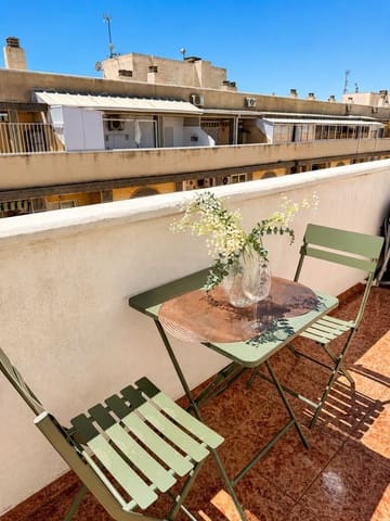 2 Zimmer Wohnung zu vermieten in Torrevieja mit Pool - 850 € (Ref: 9835165)