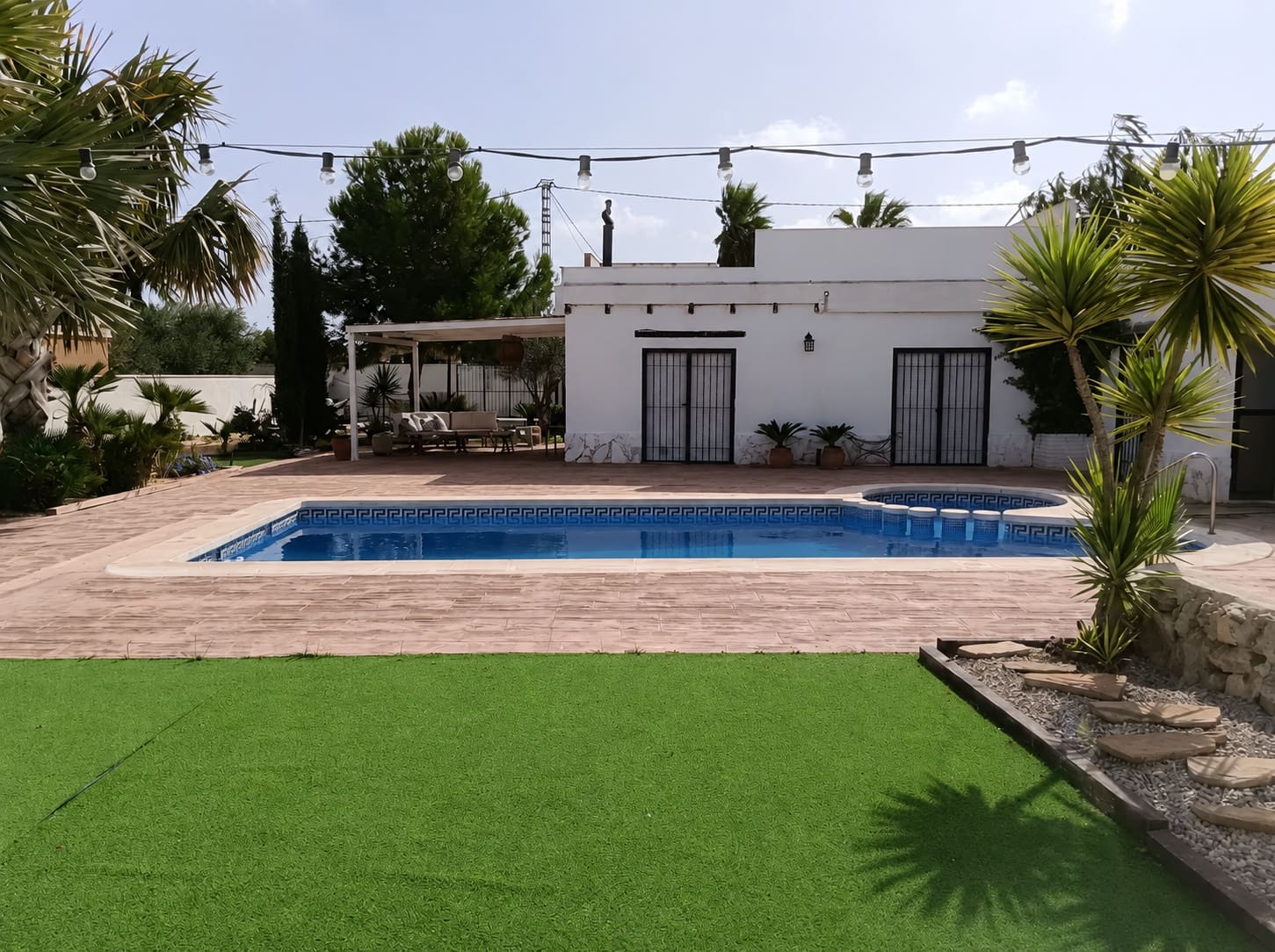 Finca/Casa Rural de 3 habitaciones en San Miguel de Salinas en alquiler con piscina garaje - 1.800 € (Ref: 9838874)