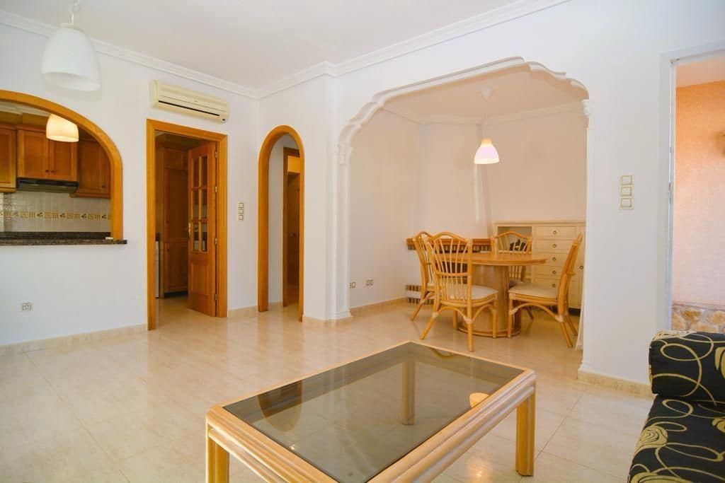 2 bedroom Semi-detached Villa for rent in Pilar de la Horadada with pool - € 1,500 (Ref: 9838875)