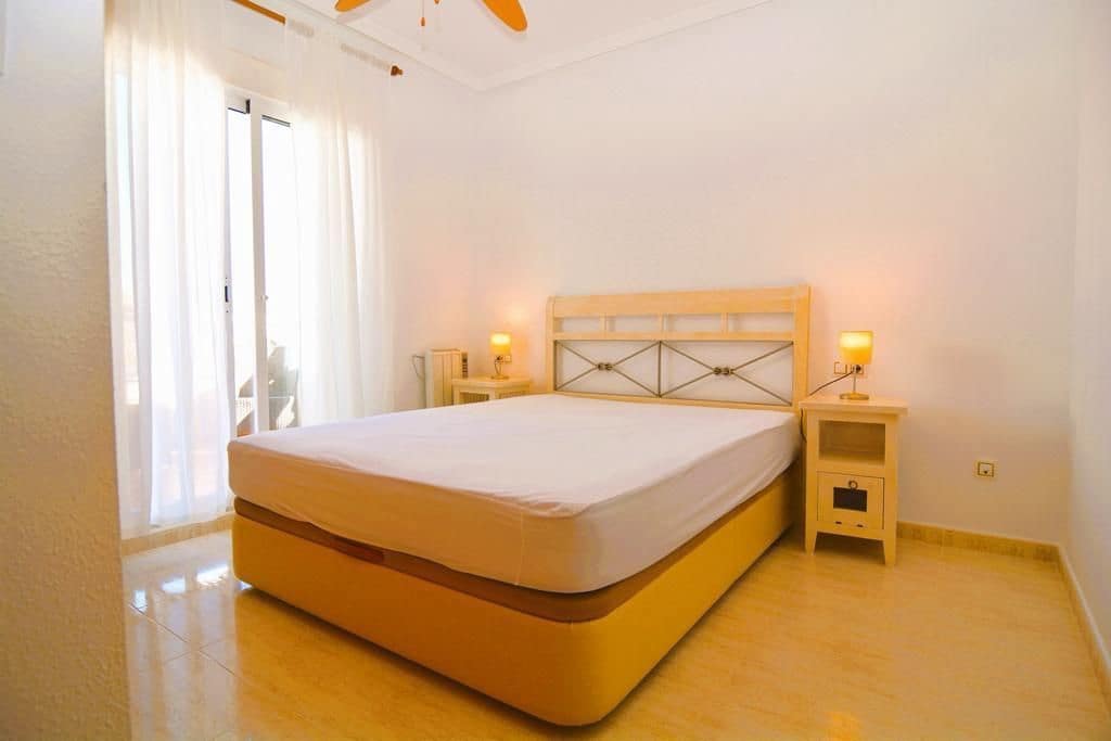 2 bedroom Semi-detached Villa for rent in Pilar de la Horadada with pool - € 1,500 (Ref: 9838875)