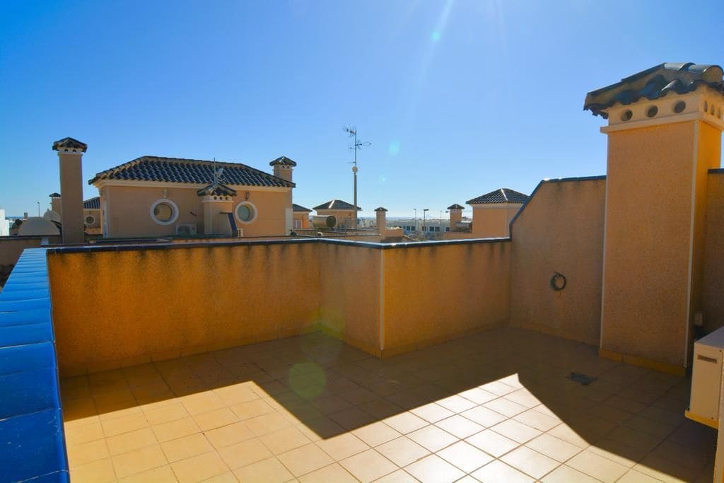 2 bedroom Semi-detached Villa for rent in Pilar de la Horadada with pool - € 1,500 (Ref: 9838875)