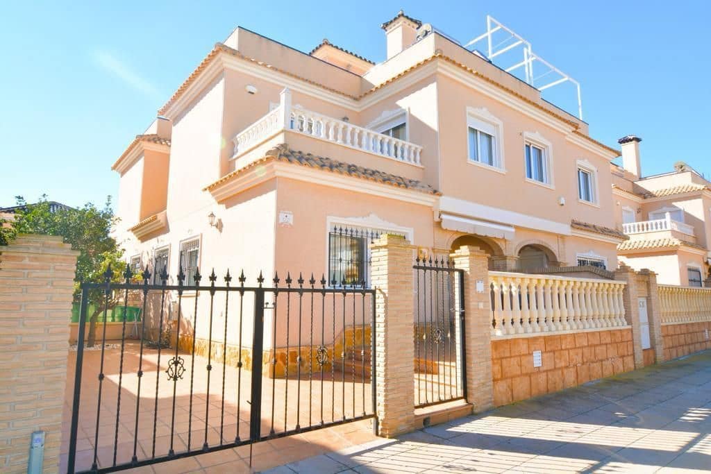 2 bedroom Semi-detached Villa for rent in Pilar de la Horadada with pool - € 1,500 (Ref: 9838875)