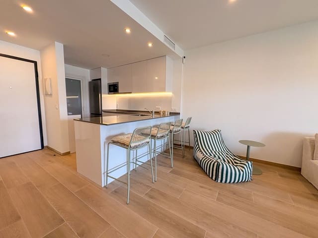 2 sypialnia Mieszkanie do wynajęcia w Torrevieja z basenem garażem - 2 200 € (Ref: 9850968)