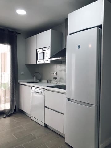 4 sovrum Villa att hyra i Pilar de la Horadada med garage - 2 000 € (Ref: 9854869)