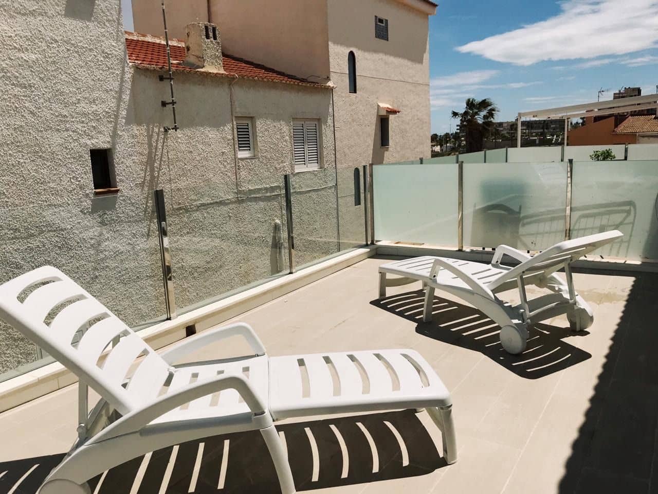 4 bedroom Villa for rent in Pilar de la Horadada with garage - € 2,000 (Ref: 9854869)