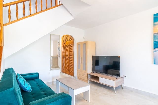 3 soveværelse Semi-Rækkehus til leje i Orihuela Costa, Orihuela med swimmingpool - € 1.800 (Ref: 9858000)