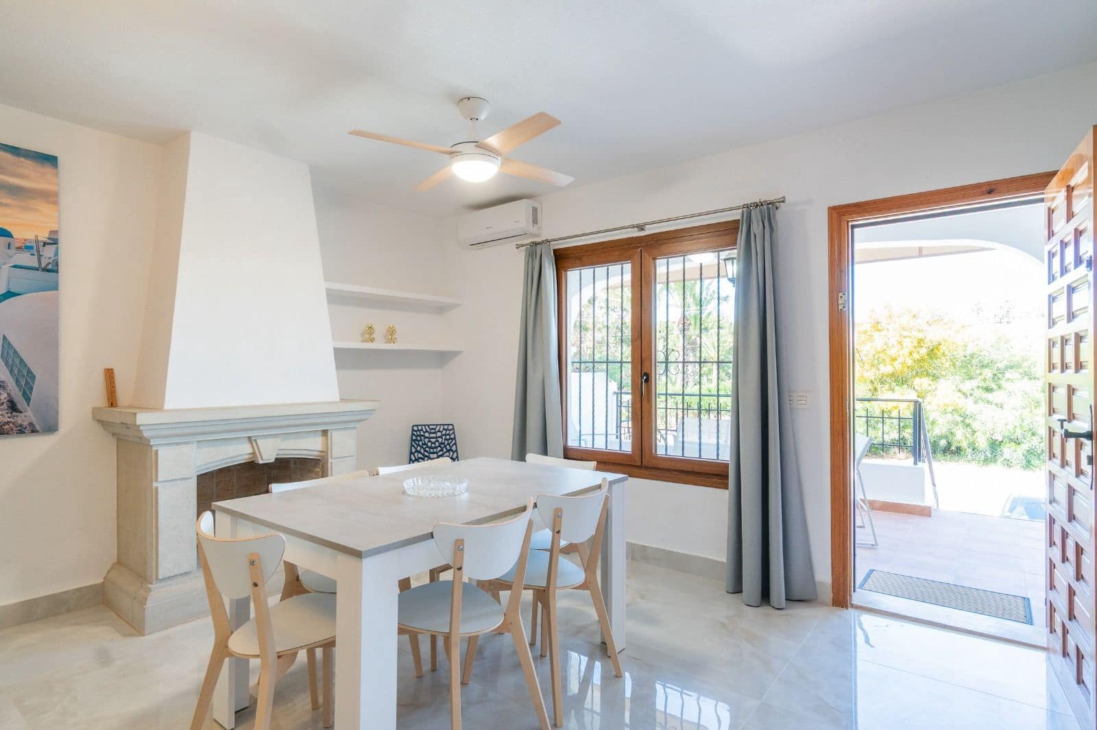 3 soveværelse Semi-Rækkehus til leje i Orihuela Costa med swimmingpool - € 1.800 (Ref: 9858000)